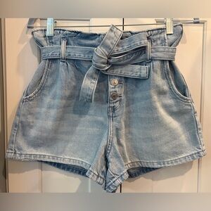 American Eagle Denim Mom Short High Waist Paperbag Botton Front Tie Belt Shorts